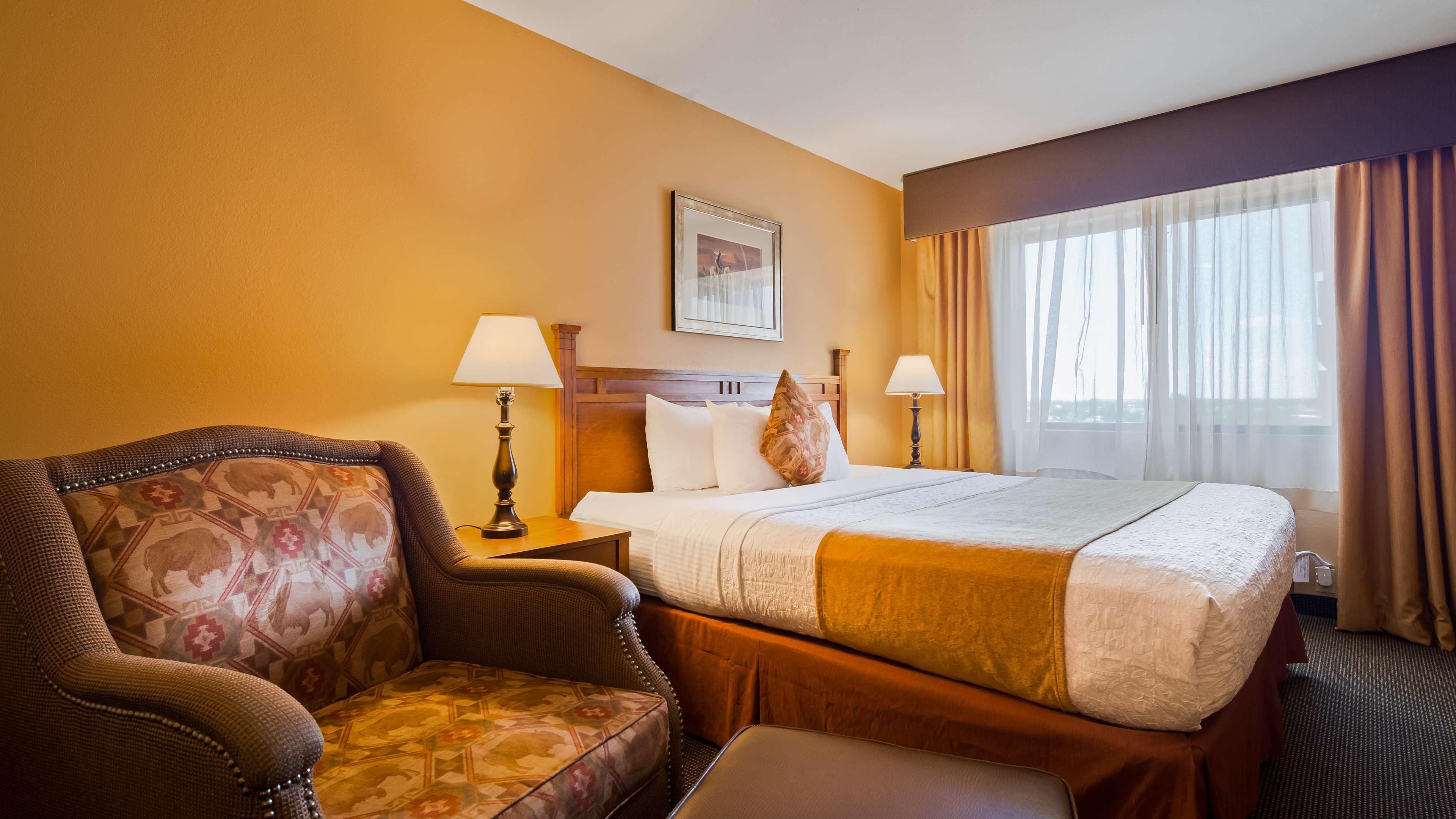 Best Western Plus Country Inn & Suites Dodge City Exterior photo