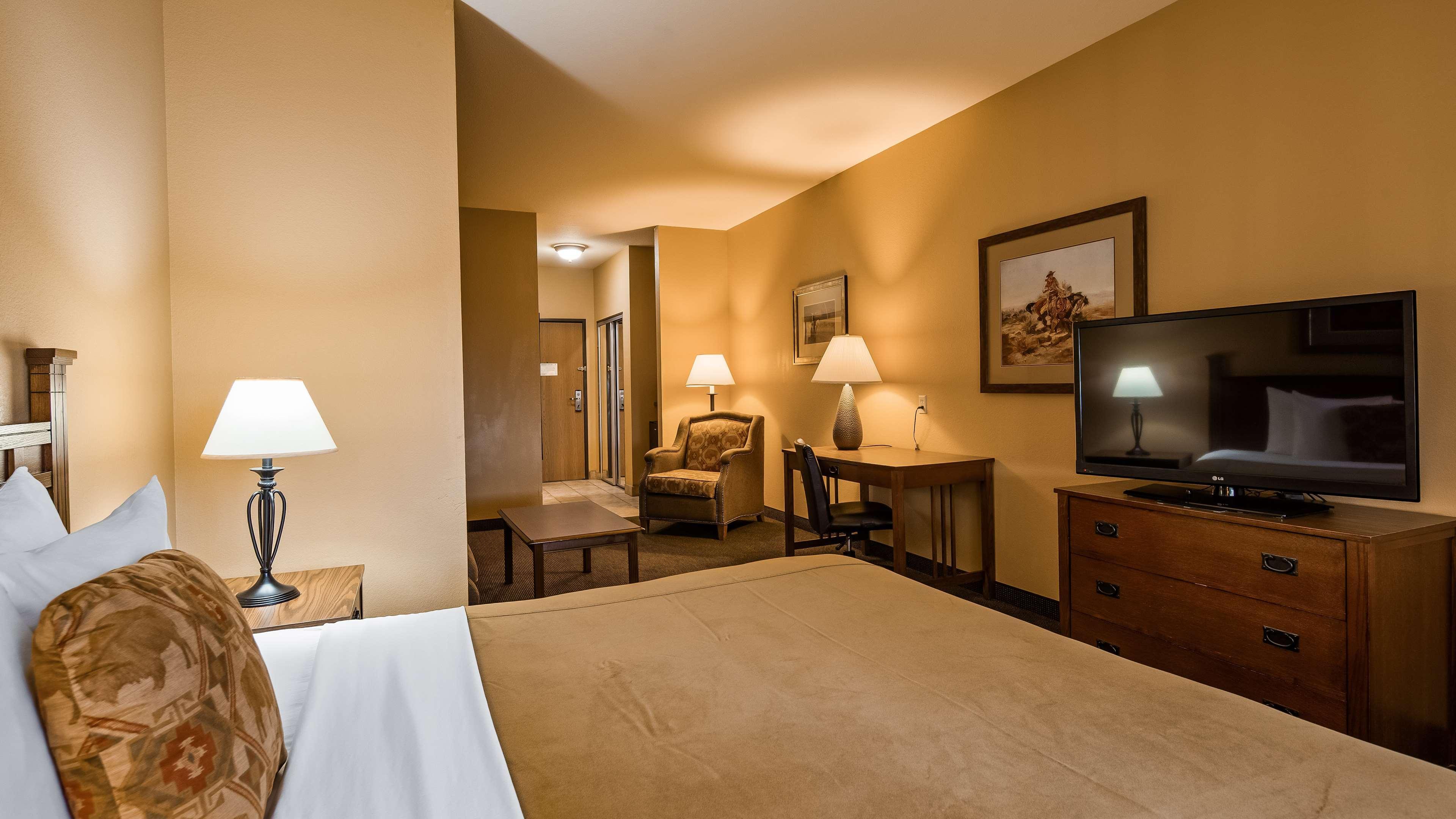 Best Western Plus Country Inn & Suites Dodge City Exterior photo