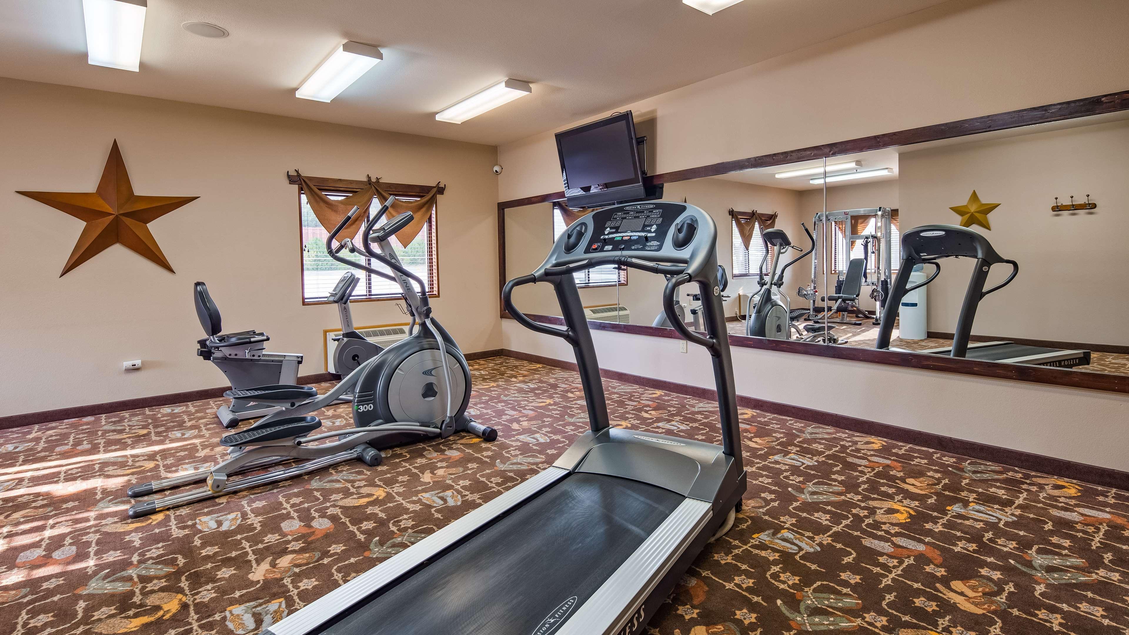 Best Western Plus Country Inn & Suites Dodge City Exterior photo