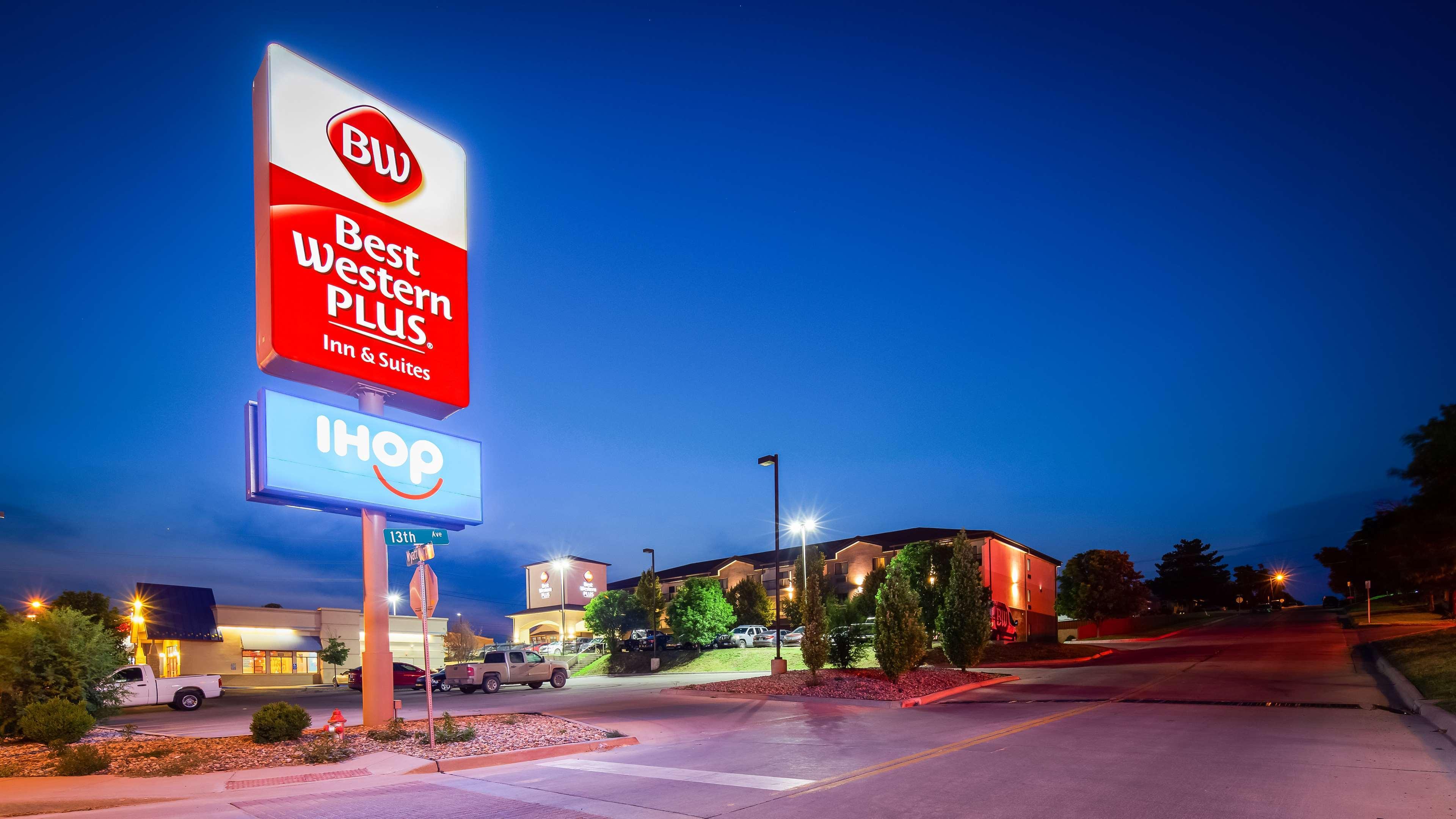 Best Western Plus Country Inn & Suites Dodge City Exterior photo